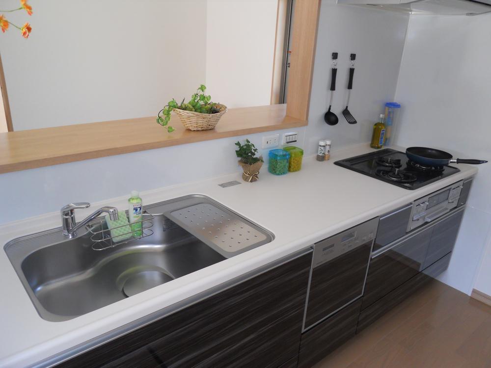 Kitchen. Same specification kitchen