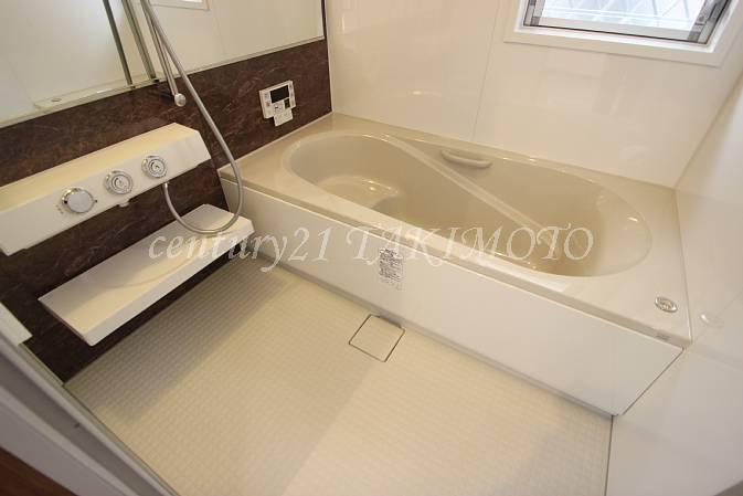 Model house photo. Spacious bathroom is 1 tsubo type ・ With mist sauna