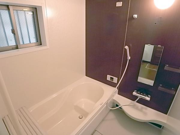 Same specifications photo (bathroom). Comfortable bath time with the bathroom heating dryer