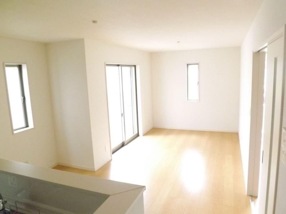 Same specifications photos (living). Same specifications photos (living) Unnecessary and easy care wax!