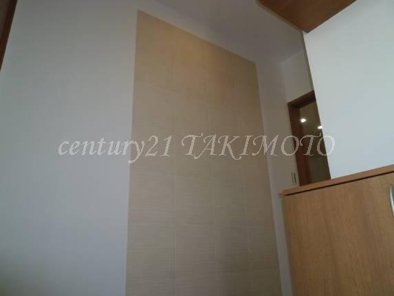 Other introspection. Strong eco-carat adopted, such as the mold