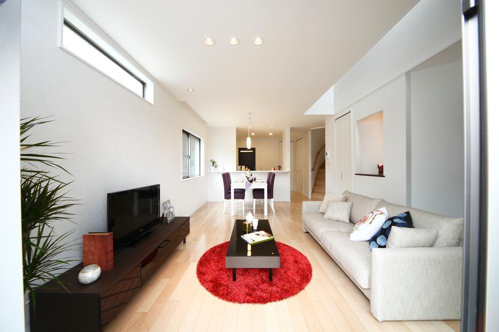 Living. ◆ Model house ◇ Bright living room with lighting