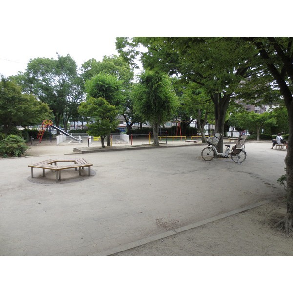park. 395m to Narita Park (park)