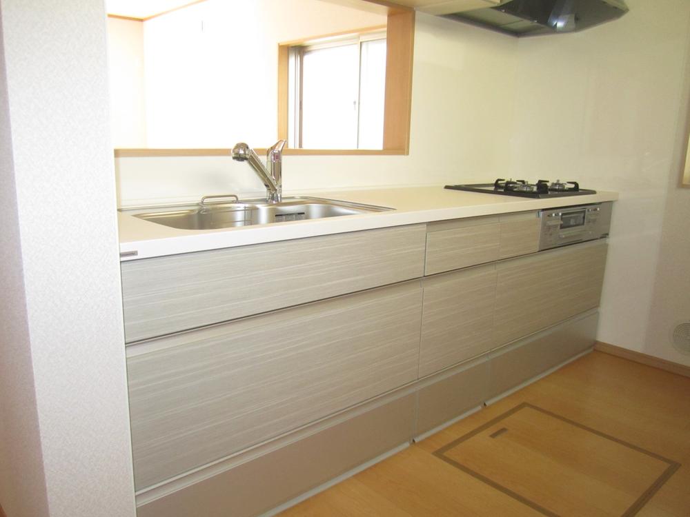 Kitchen. Indoor (July 2013) Shooting