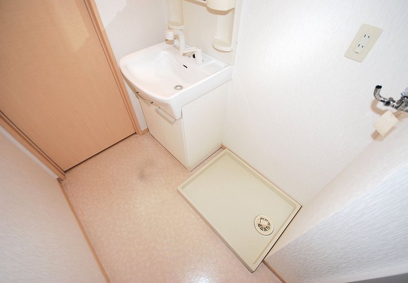 Washroom. Washroom