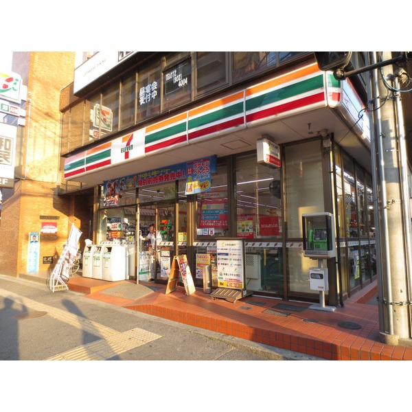 Convenience store. Seven-Eleven Neyagawa Korishin the town store (convenience store) up to 47m