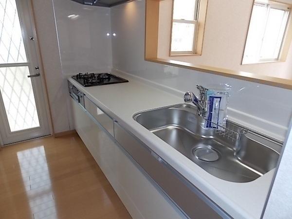 Same specifications photo (kitchen). Storage space plentiful system Kitchen