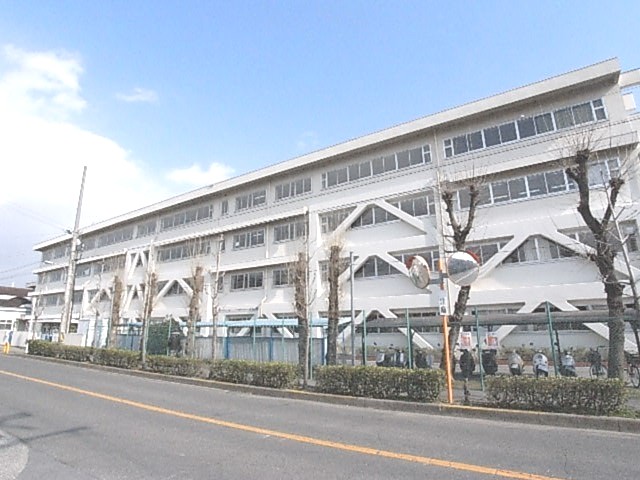 Primary school. 699m to Neyagawa Municipal Kida elementary school (elementary school)