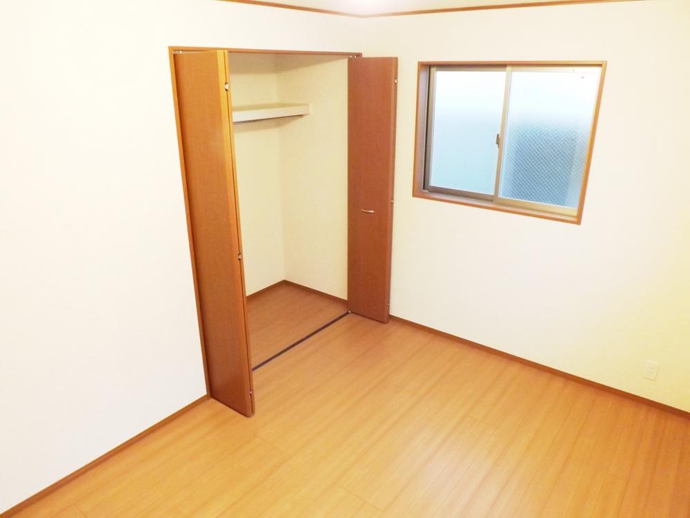 Other introspection. Local photos (Western-style)