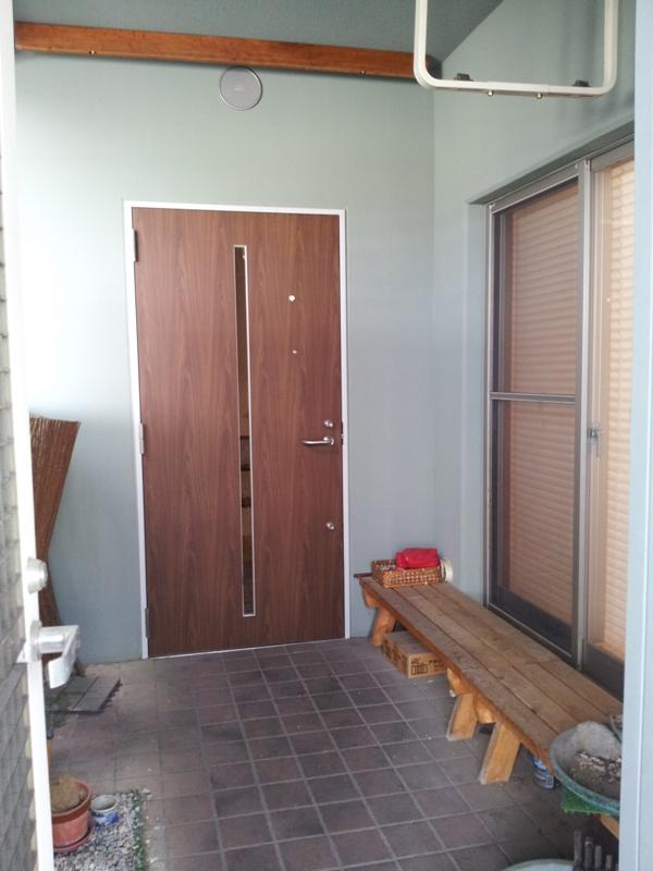 Entrance. Local (January 2012) shooting