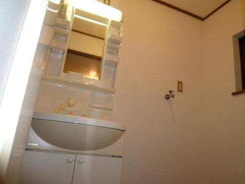 Wash basin, toilet.  ◆  ◆ Shampoo dresser new ◆  ◆ 