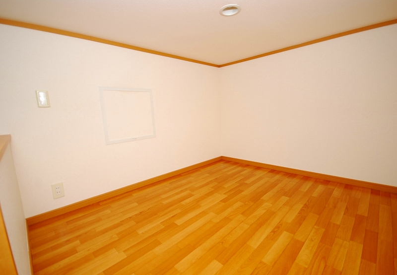 Other room space. loft