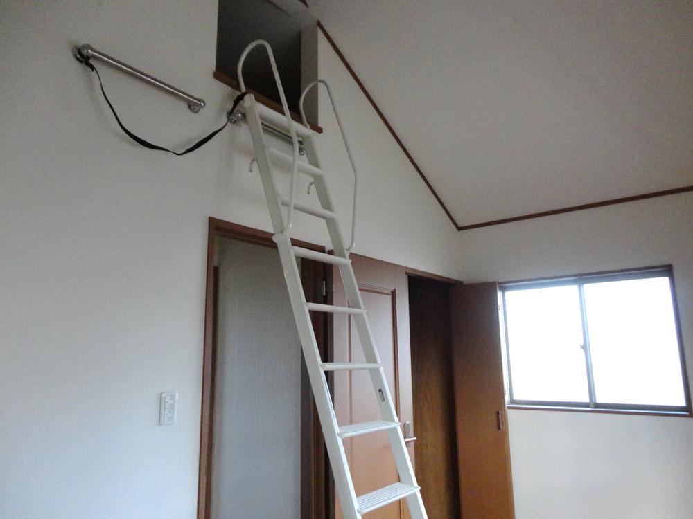 Other. ◆ ◆ There is also a popular loft ◆ ◆