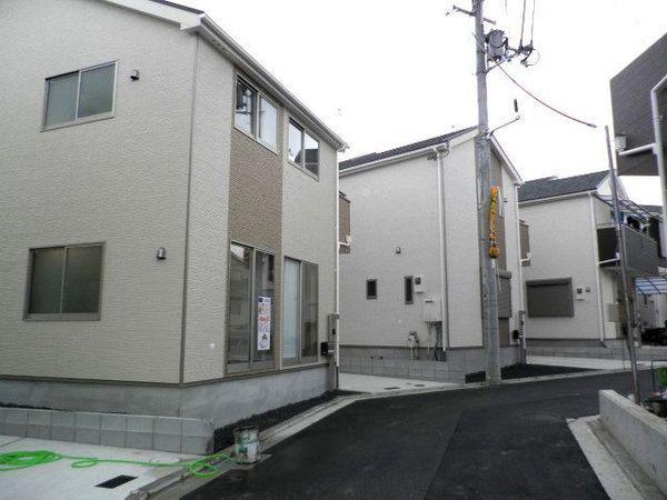 Local photos, including front road