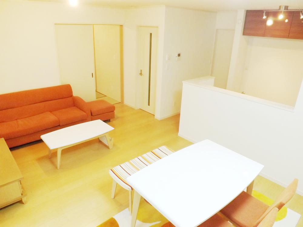 Living. Local photos (living) Unnecessary and easy care wax!