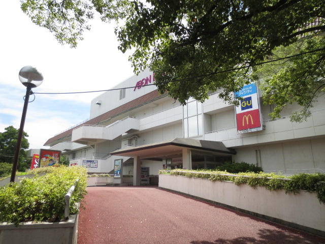 Shopping centre. 198m to Aeon Mall Neyagawa (shopping center)