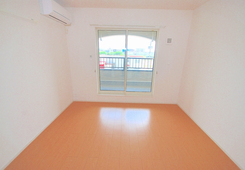 Other room space. Western style room