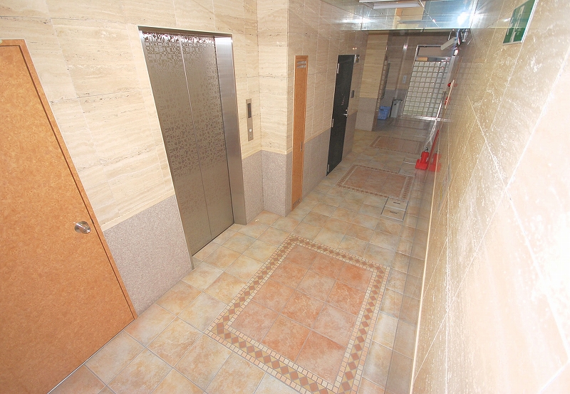 Other common areas. First floor communal area
