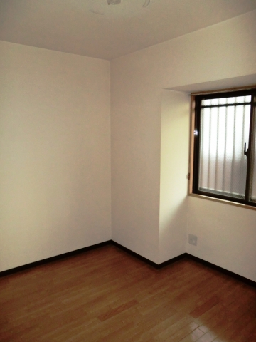 Living and room. Amenities α Museum