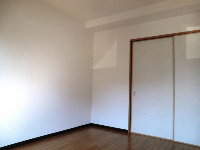 Living and room. Amenities α Museum