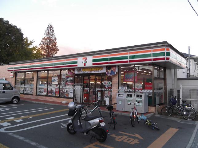 Convenience store. Seven-Eleven Osaka Sayama Higashinonaka store (convenience store) up to 100m