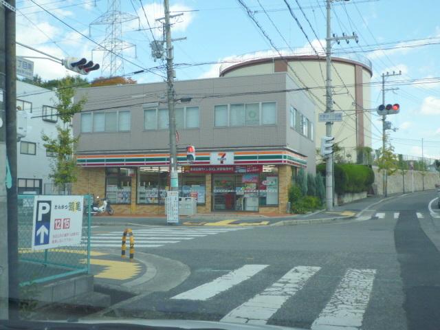 Convenience store. Seven-Eleven Osaka Sayama Onodai 1-chome to (convenience store) 949m