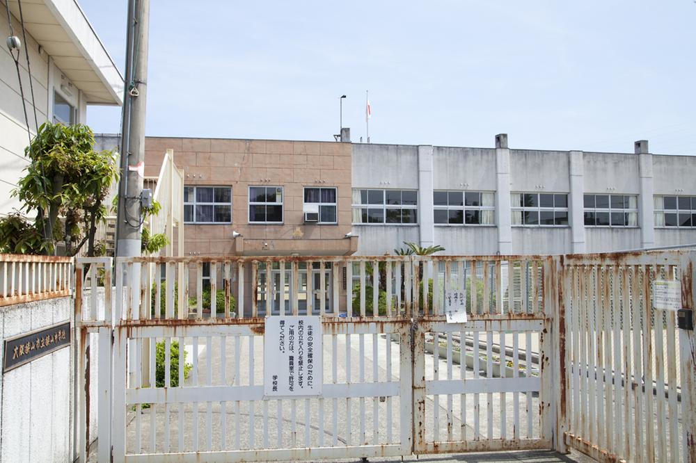 Junior high school. Municipal Sayama until junior high school 1440m