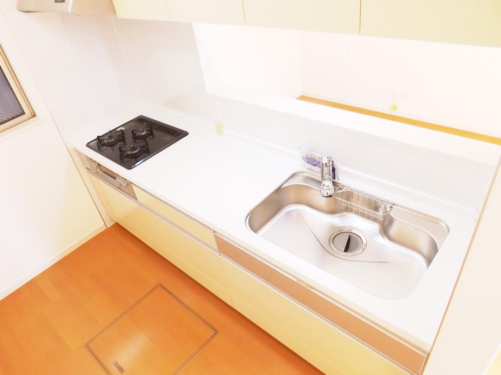 Same specifications photo (kitchen). Same specifications photo (kitchen) Slide storage, Water purification function shower faucet