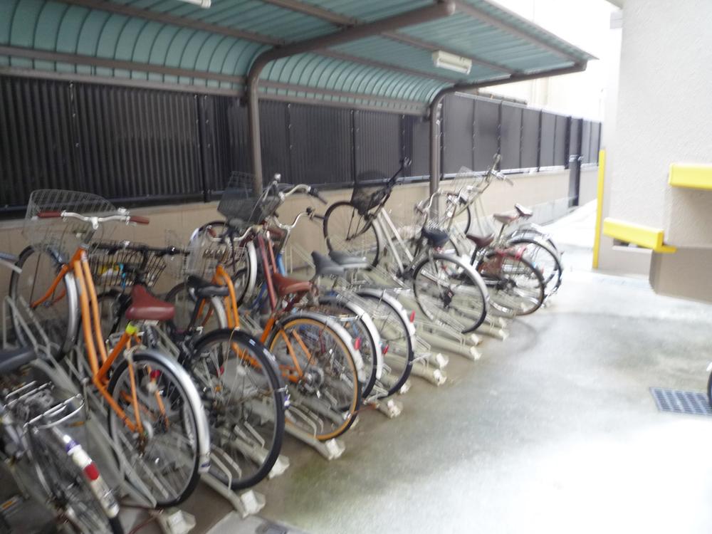 Other common areas. Are you carefully uncluttered bicycle parking, It is also easy out.