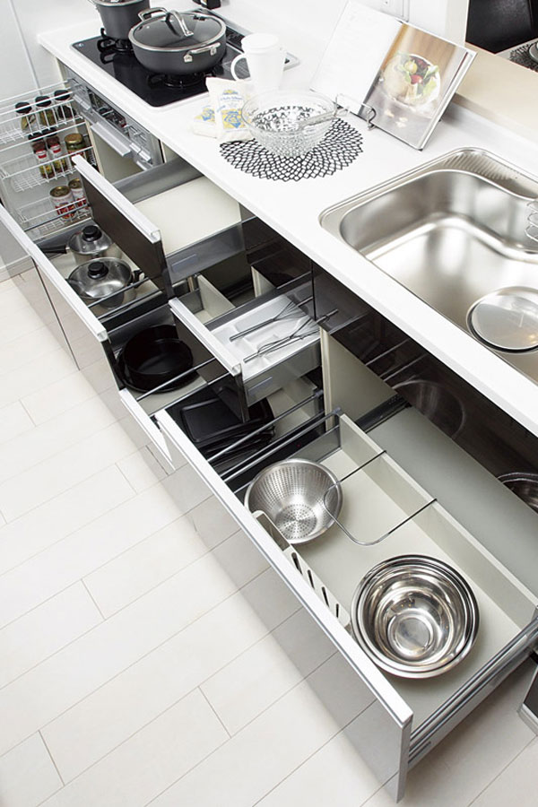 Kitchen.  [Kitchen slide storage] The work your honor, Kitchen slide storage of large capacity from the kitchen accessories also enters such as large pot is equipped with (same specifications)
