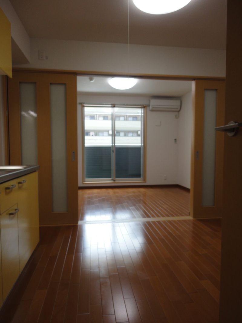 Other room space. Wide ~ You can use like a have studio! !