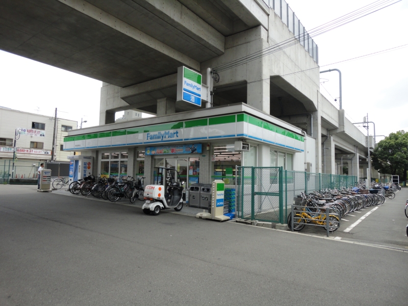 Convenience store. FamilyMart Minami Tanabe Station store up (convenience store) 347m