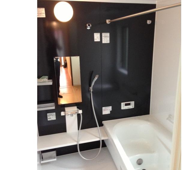 Bathroom. Peace of mind even on a rainy day in the bathroom heating dry