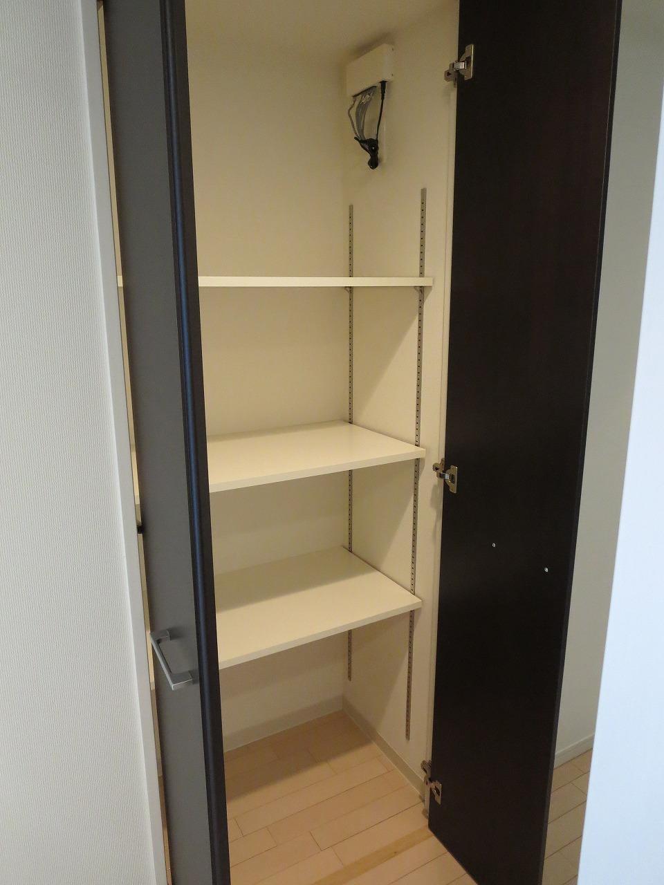 Other local. Corridor storage (October 2013) Shooting