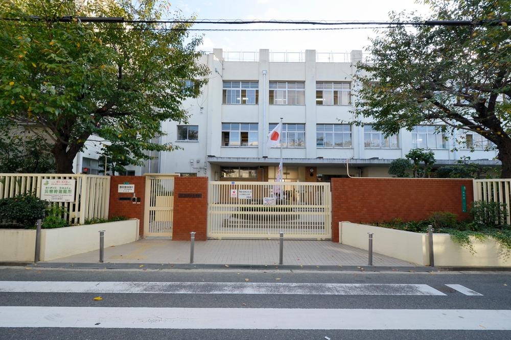 Primary school. Municipal Seimei 480m 6-minute walk to the hills elementary school