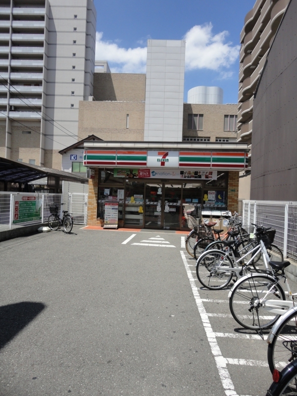 Convenience store. Seven-Eleven Osaka Abenosuji 4-chome up (convenience store) 223m