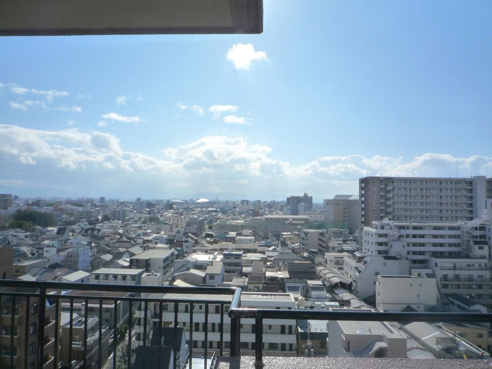 View photos from the dwelling unit. View because of the higher floors are the best