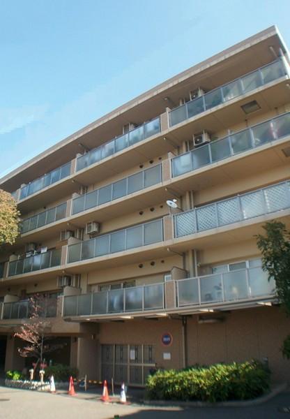 Local appearance photo. Local (11 May 2013) Shooting