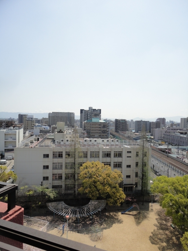 Primary school. 88m to Osaka Municipal Takamatsu elementary school (elementary school)