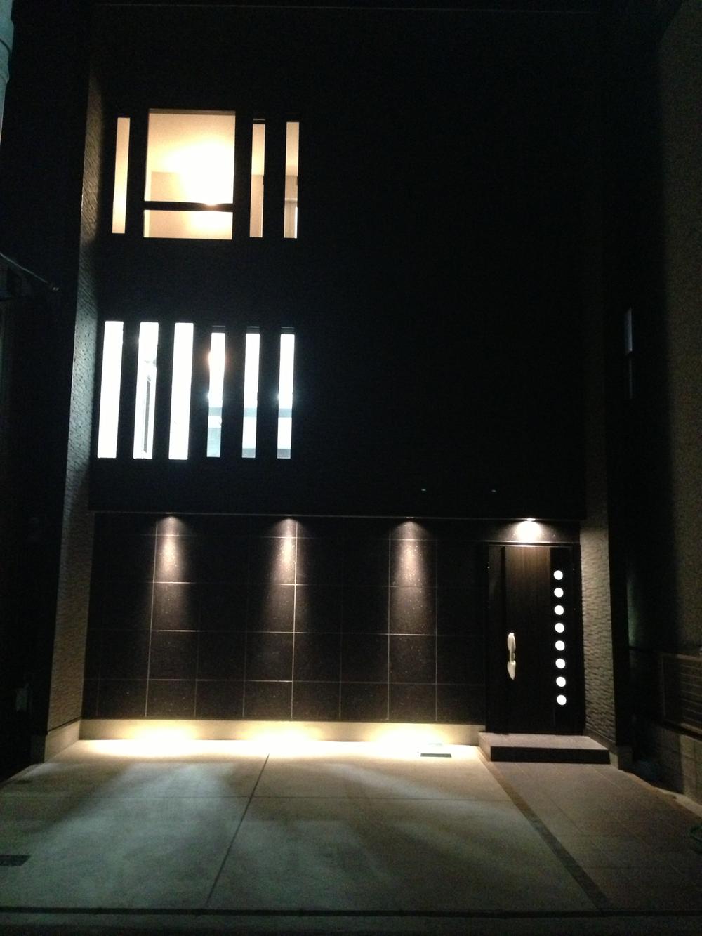 Model house photo. Model house indoor LED Down Light ・ illumination, Large number comes with 50 or more