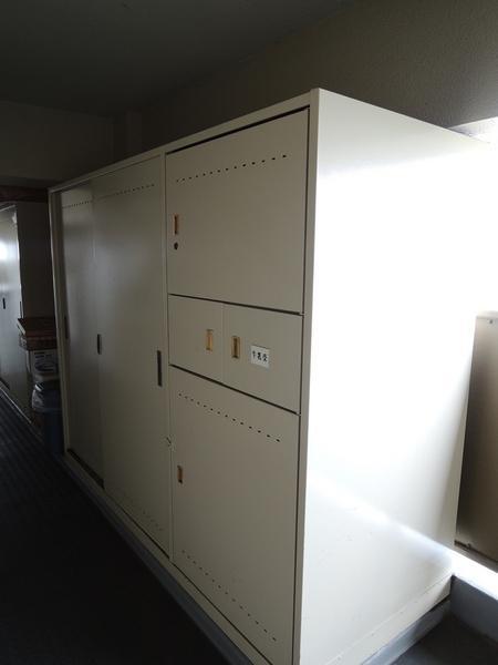 Receipt. Storeroom of the corridor. Storage capacity on a par with Yodokou.
