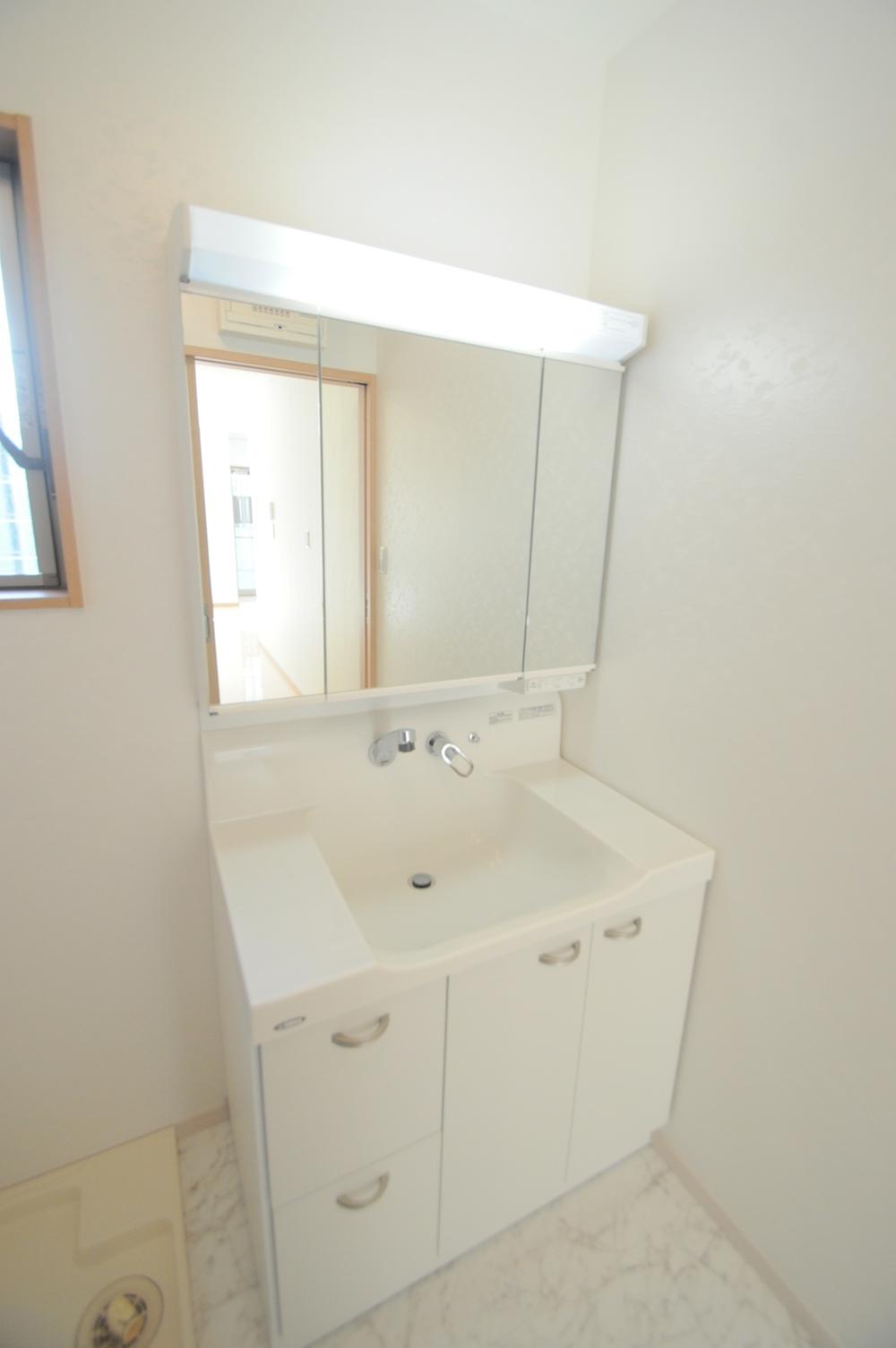 Wash basin, toilet. The company example of construction (free to choose)