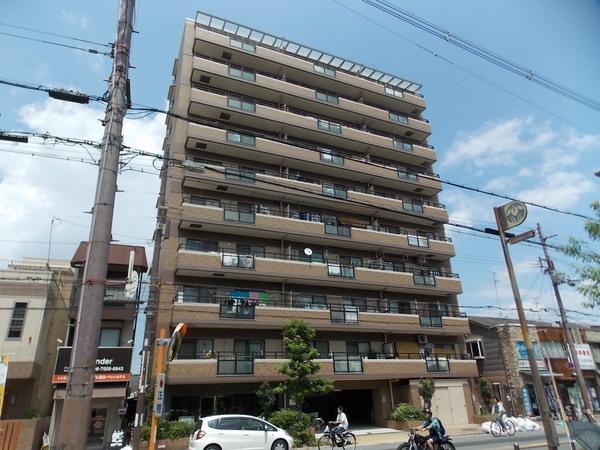 Local appearance photo. Good south balcony per yang