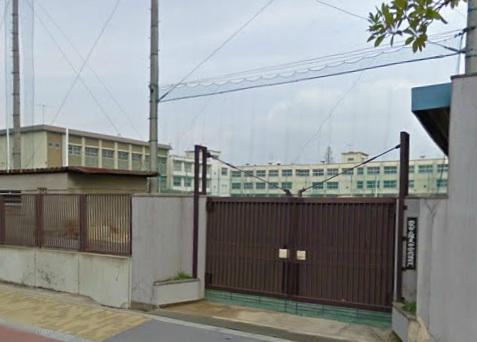 Junior high school. Xudong 850m until junior high school