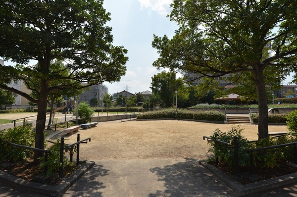 Omiya Fureai Park (4 minutes · 300m walk) park with a children's play equipment There are several within walking distance