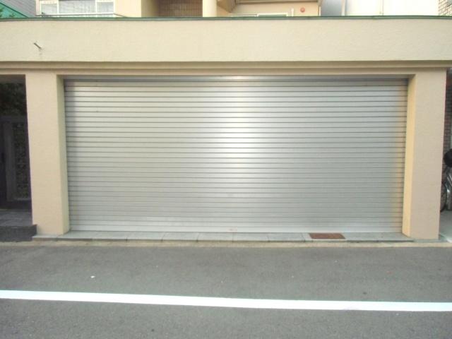 Other. Electric shutter garage