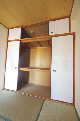 Receipt. Storage is plenty of Japanese-style room