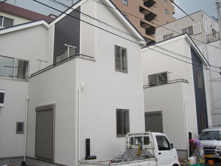 Local appearance photo. It was well adopted the clean feeling of "white" in appearance and interior, Simple but also, Full of functional beauty "only one of the house in the world"