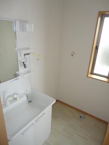 Wash basin, toilet. bathroom