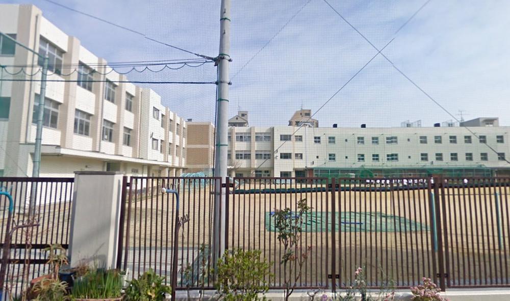 Primary school. Osakashiritsudai Miyanishi until elementary school 480m
